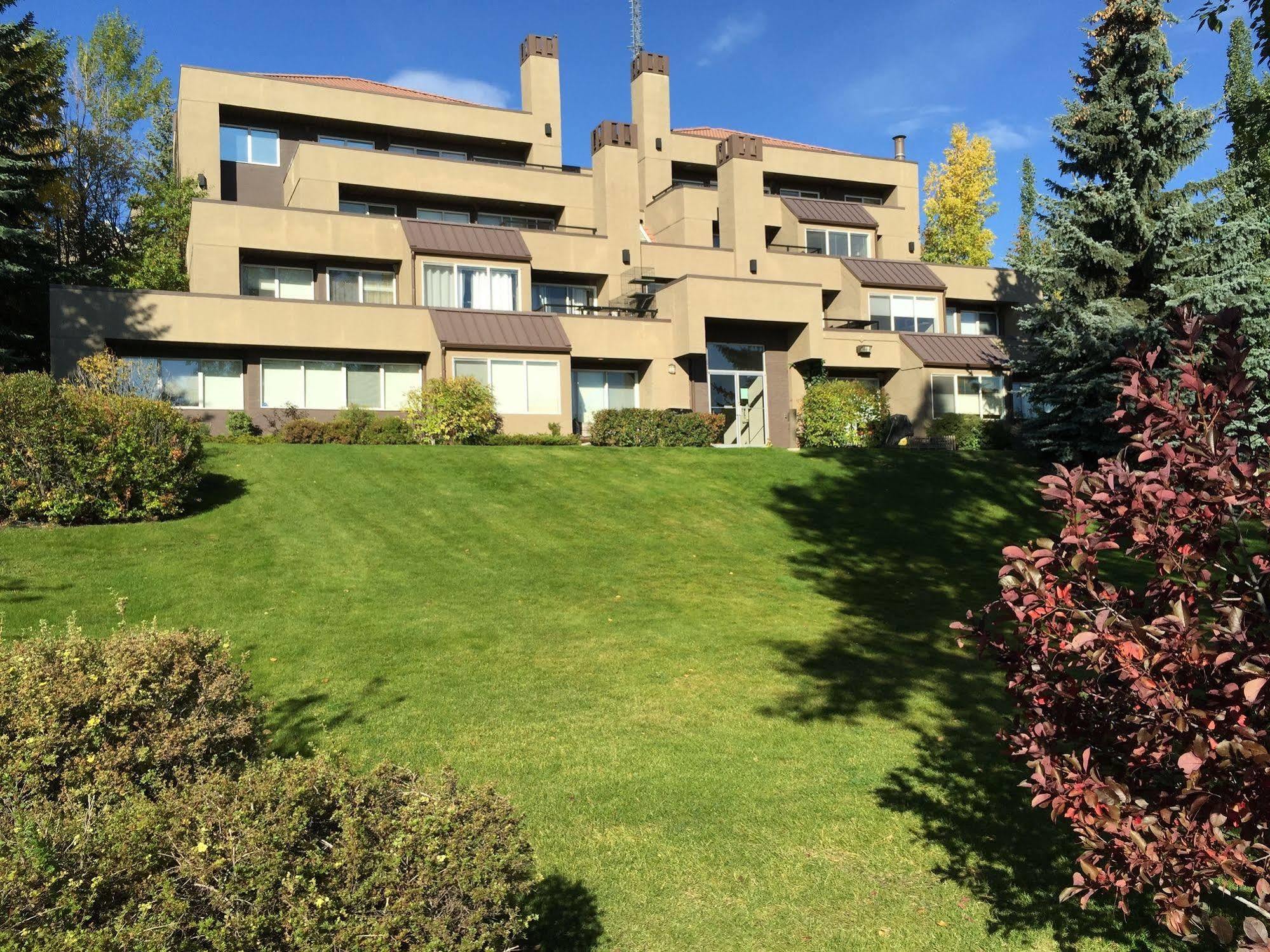 Olympic Suites YYC Exterior foto